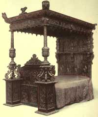 Elizabethan Furniture Bedstead